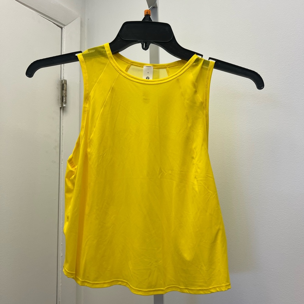 Lululemon sculpt cropped tank size 4 UTYL